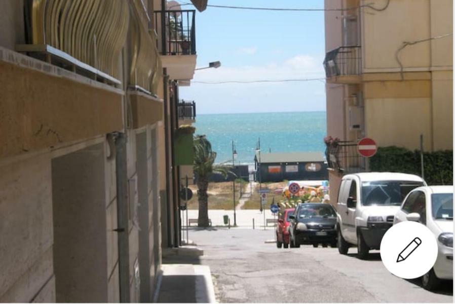 Pozzallo Mare Apartamento Exterior foto